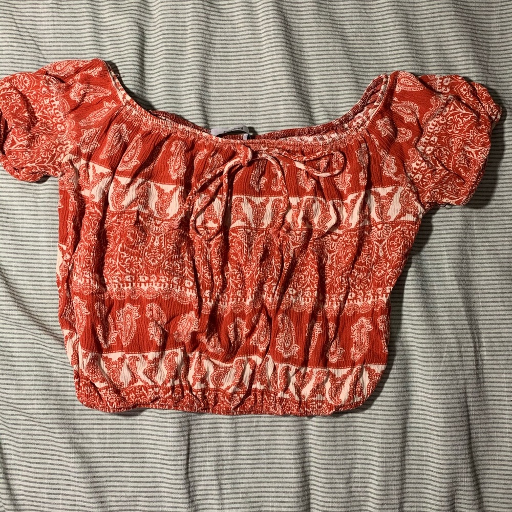 Cropped top